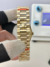 40 Onyx 10 Baguette Diamond Dial  Men's Watch