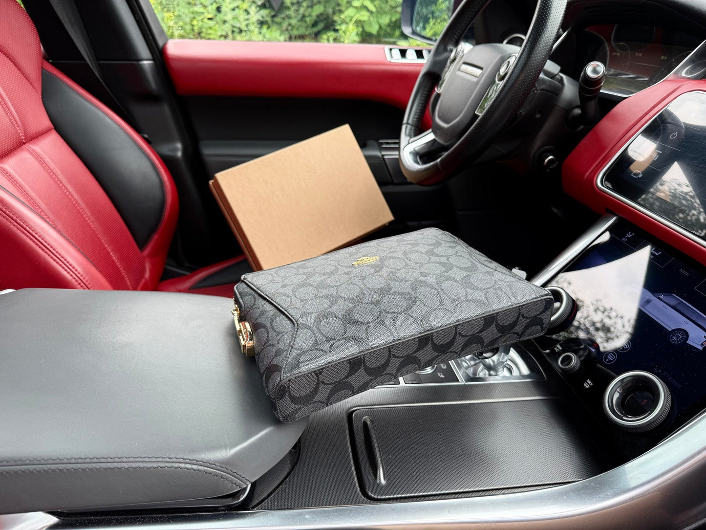 handbag