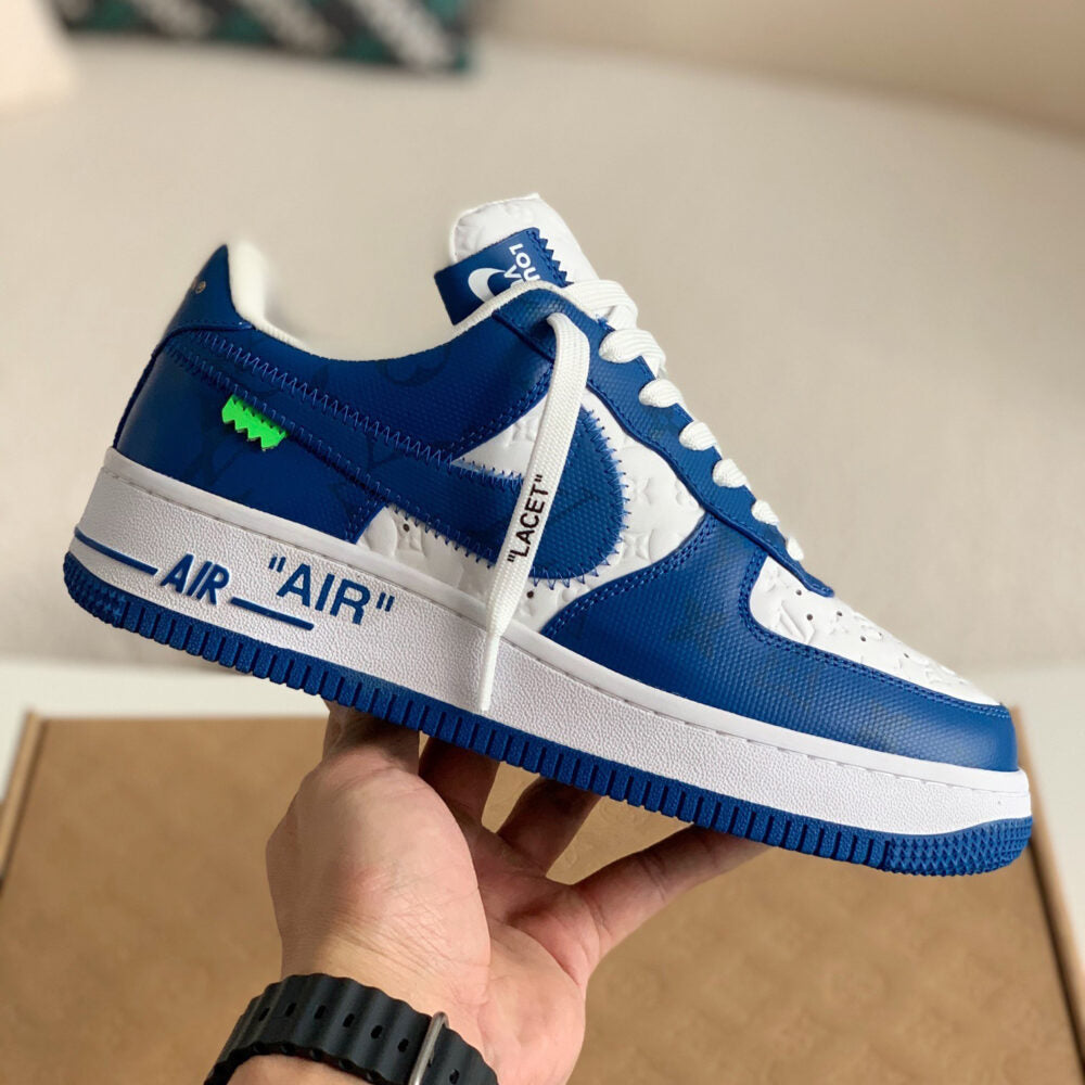 Sneaker