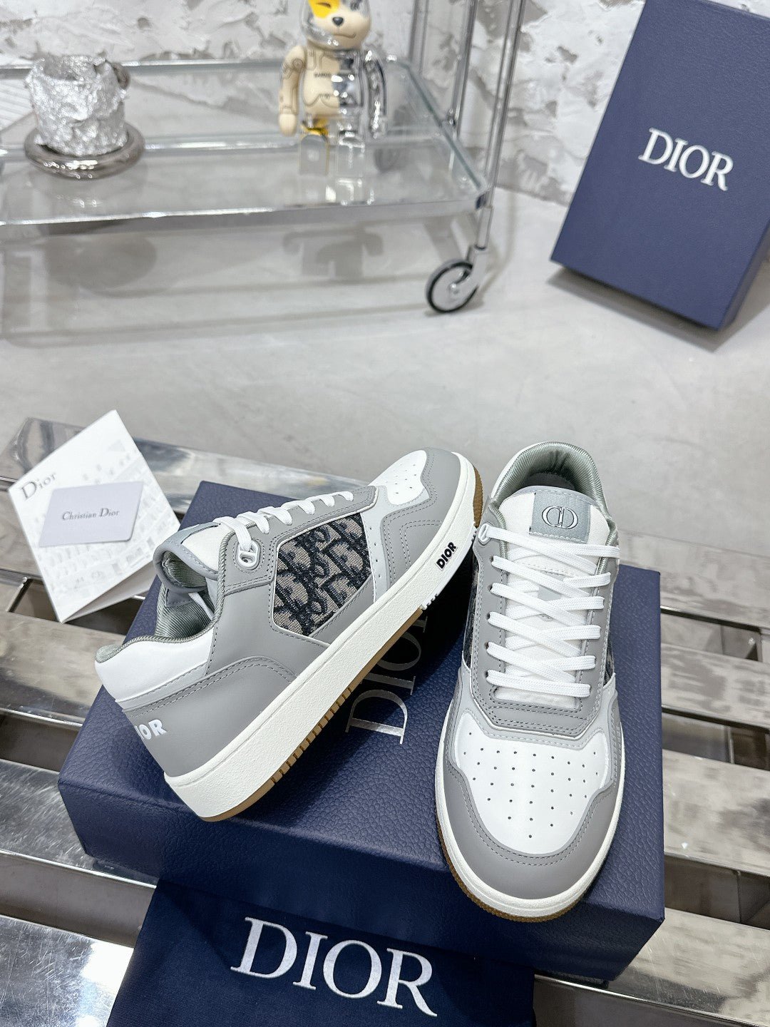 Sneakers