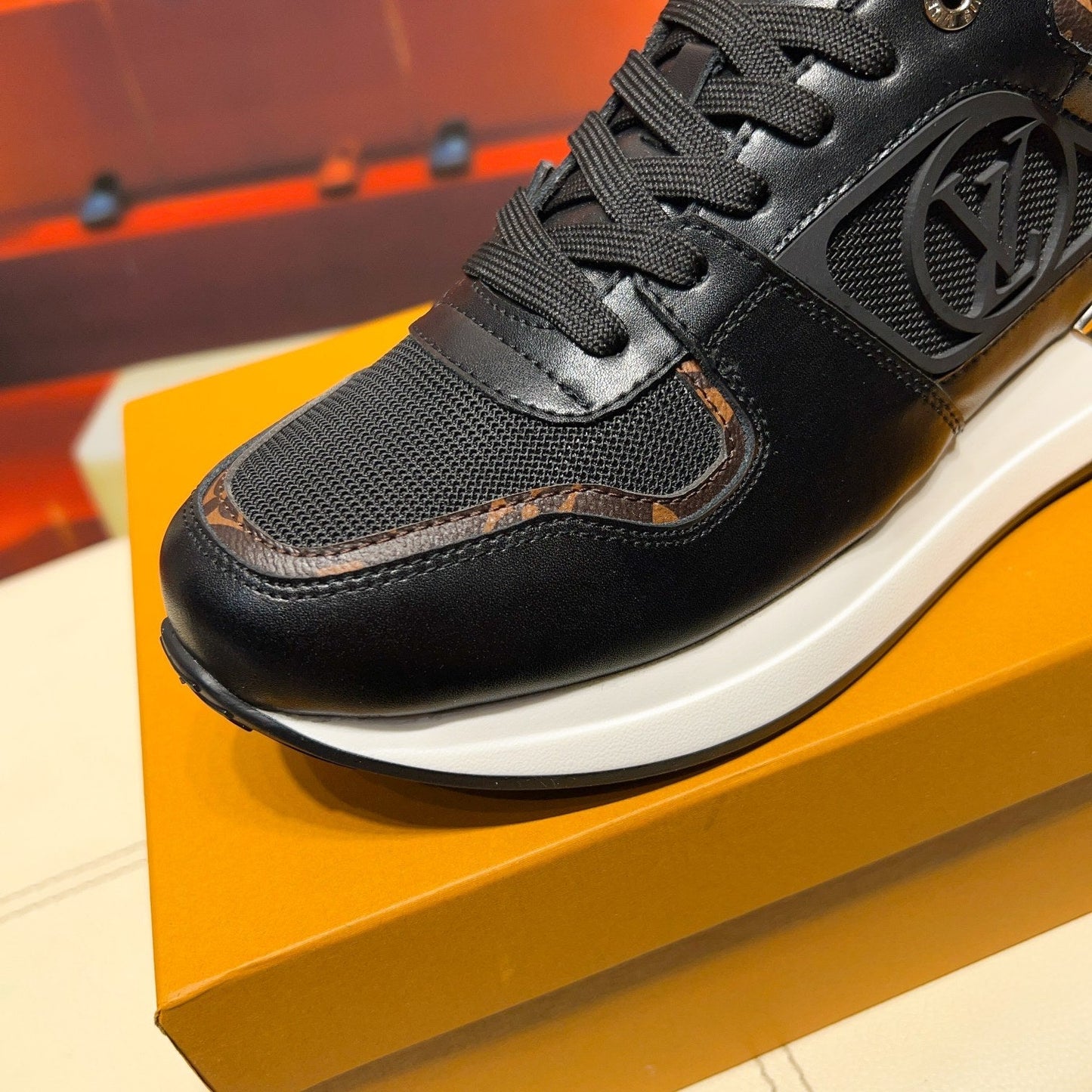 Sneakers