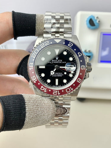 GMT-Master II