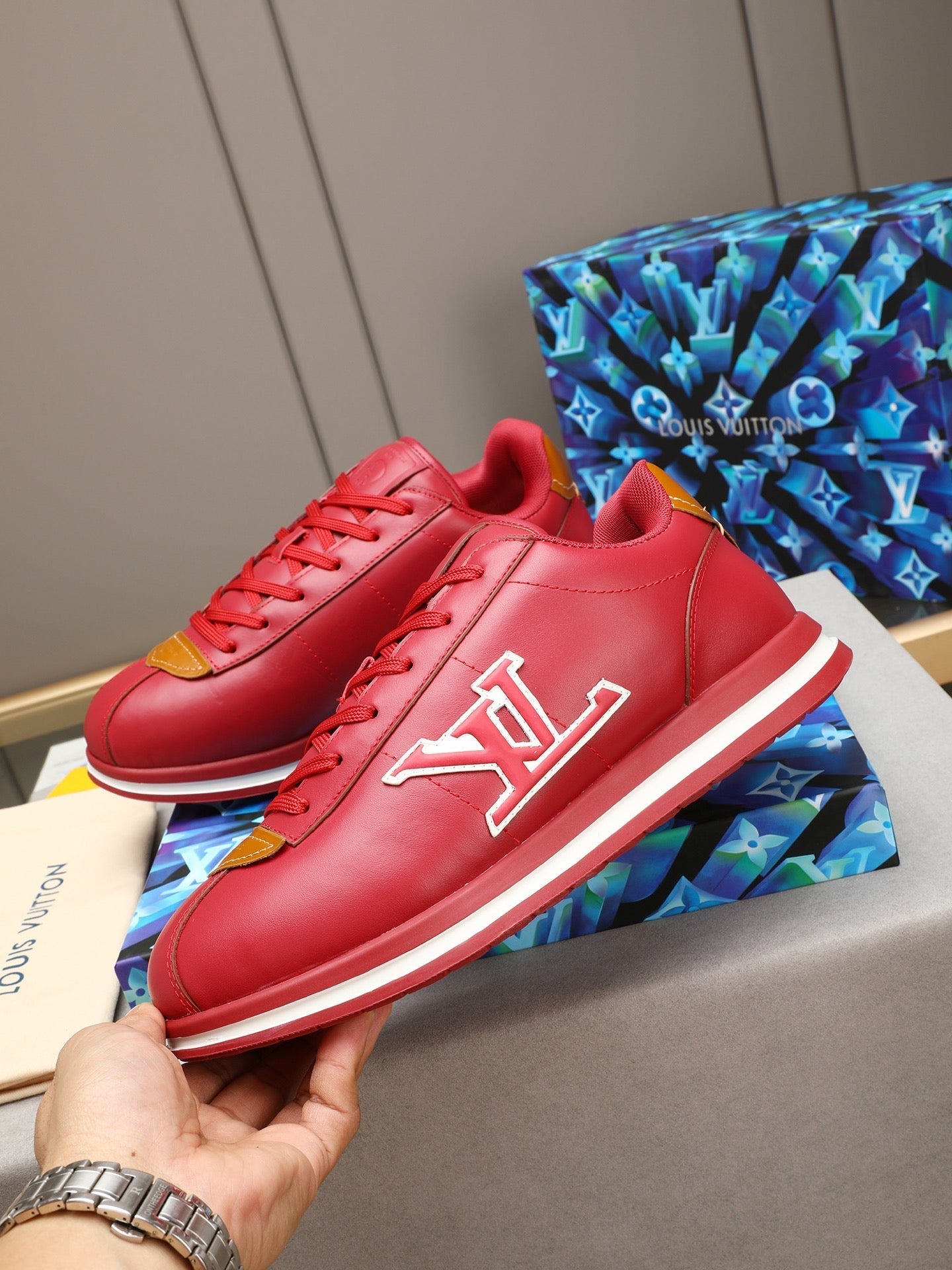 Sneakers