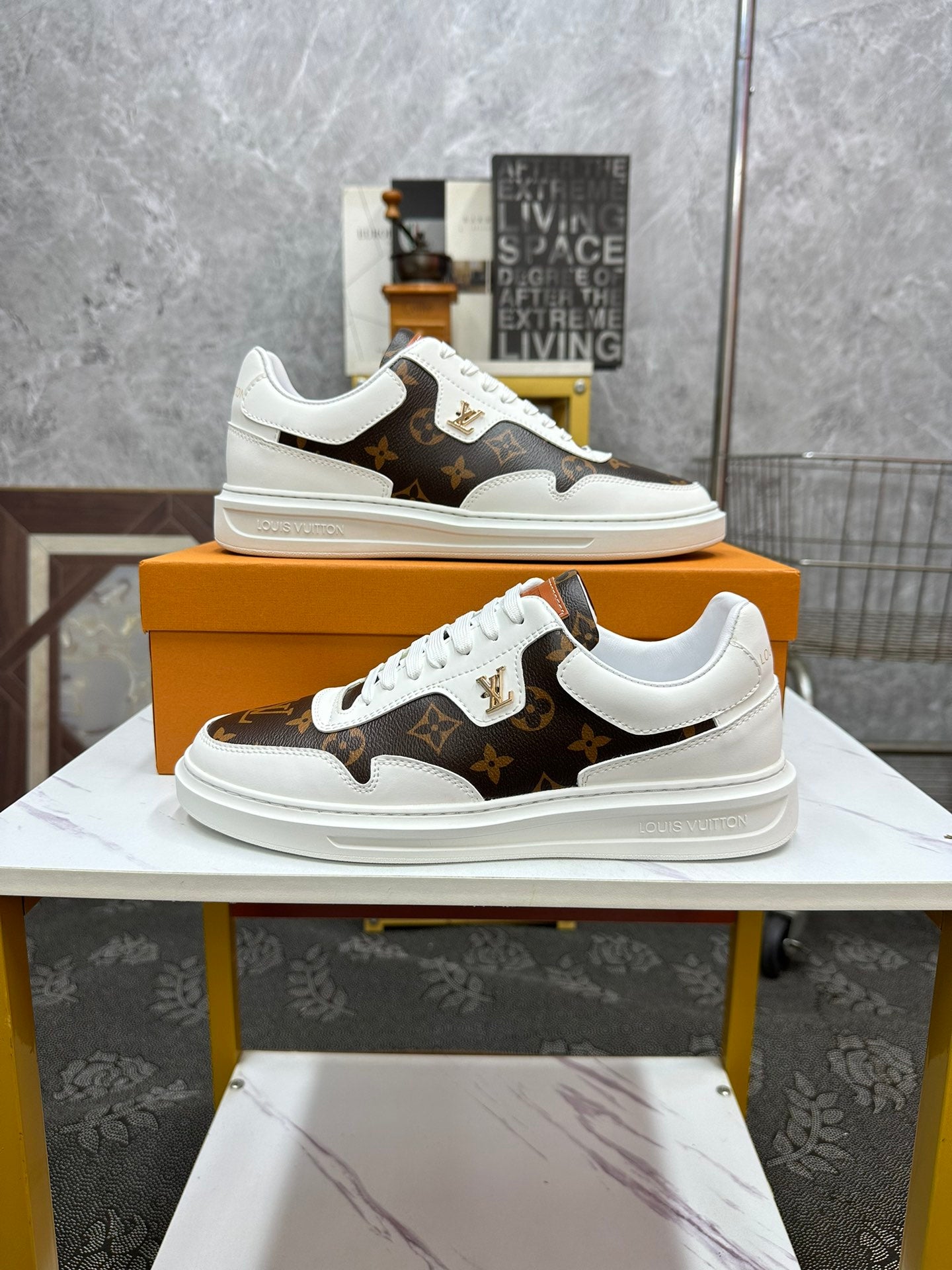 Sneakers