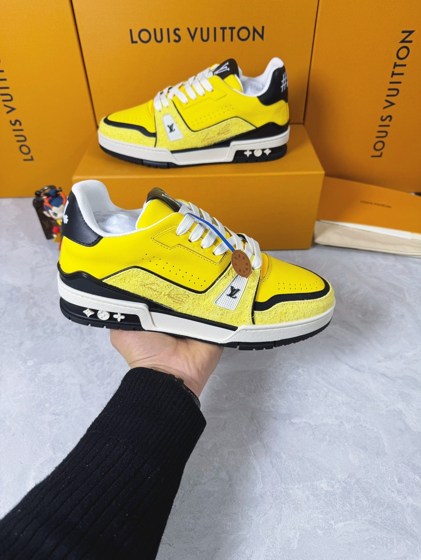 Sneakers
