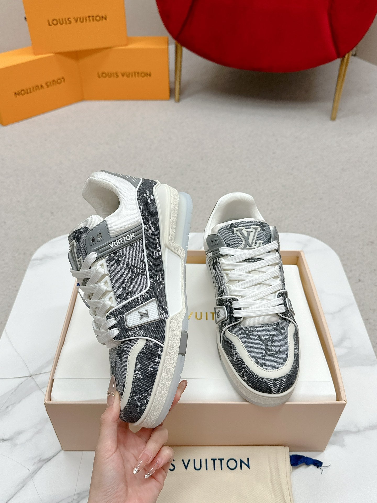 Sneakers