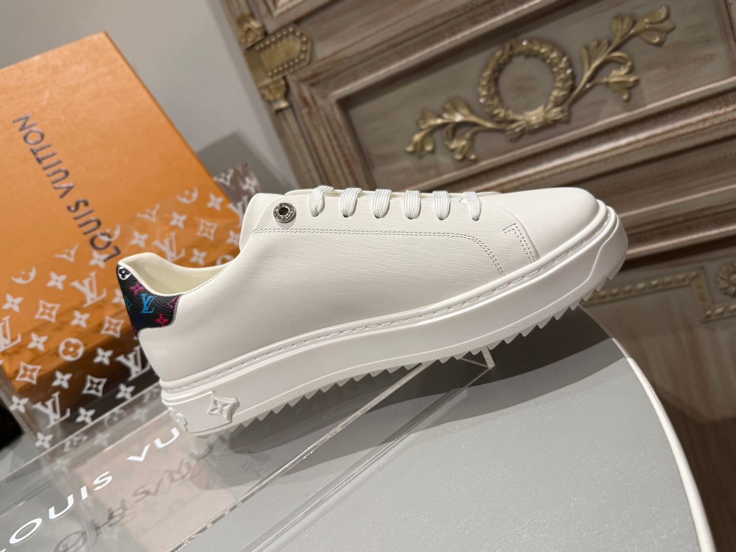 Sneakers