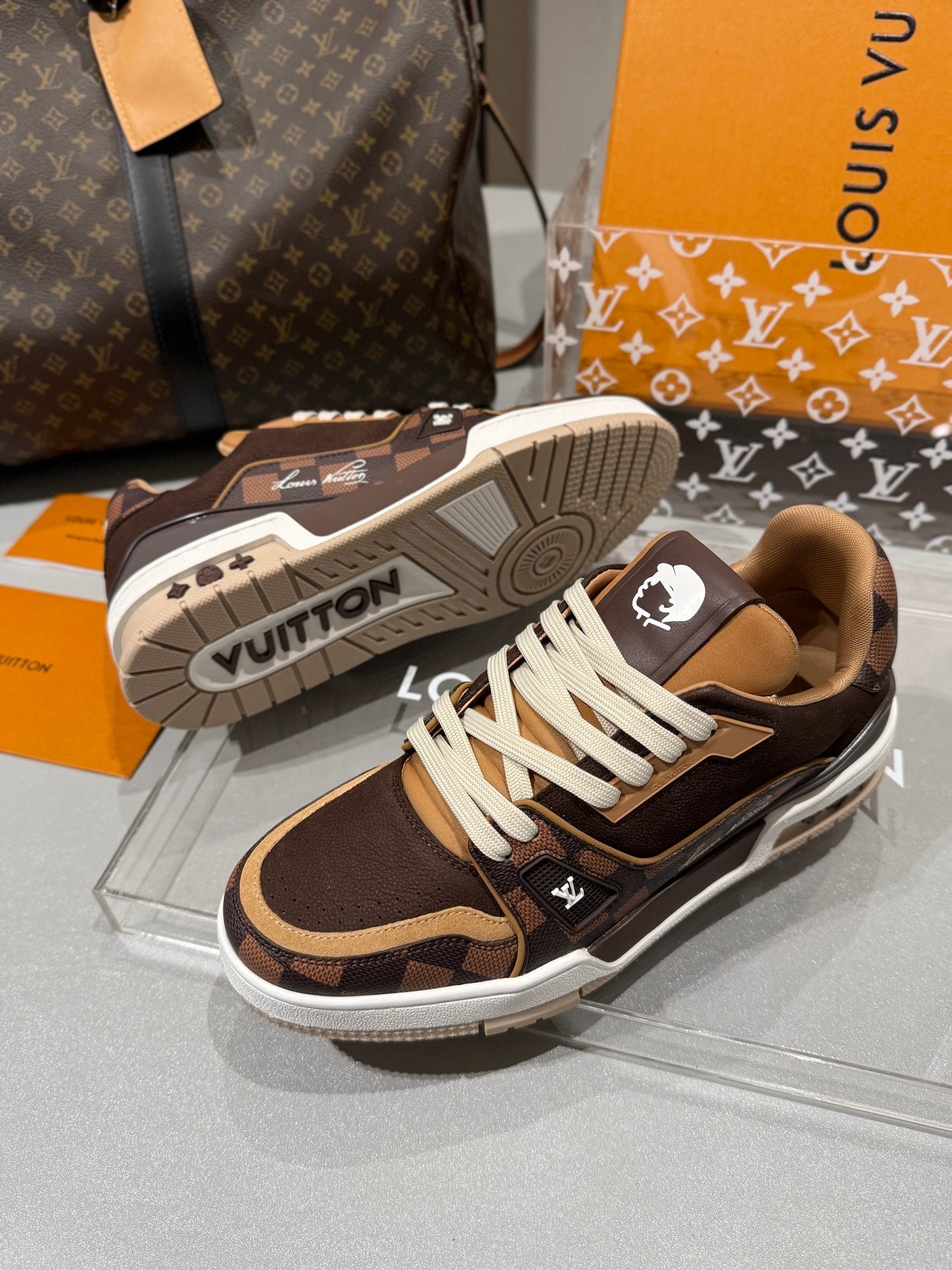 Sneakers