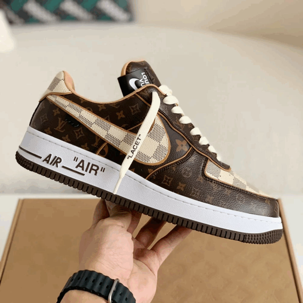 Sneaker