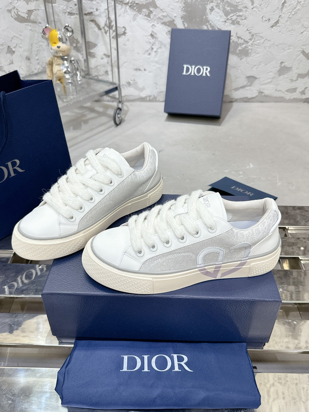Sneakers