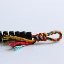 Perlenarmband aus Kokosnuss-Schalen mit eingraviertem Mantra - Weisheit & Spirituelle Energie