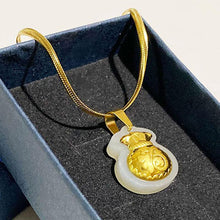 Hetische Jade-Anhänger-Halskette mit Geldbeutel für Reichtum & Glück