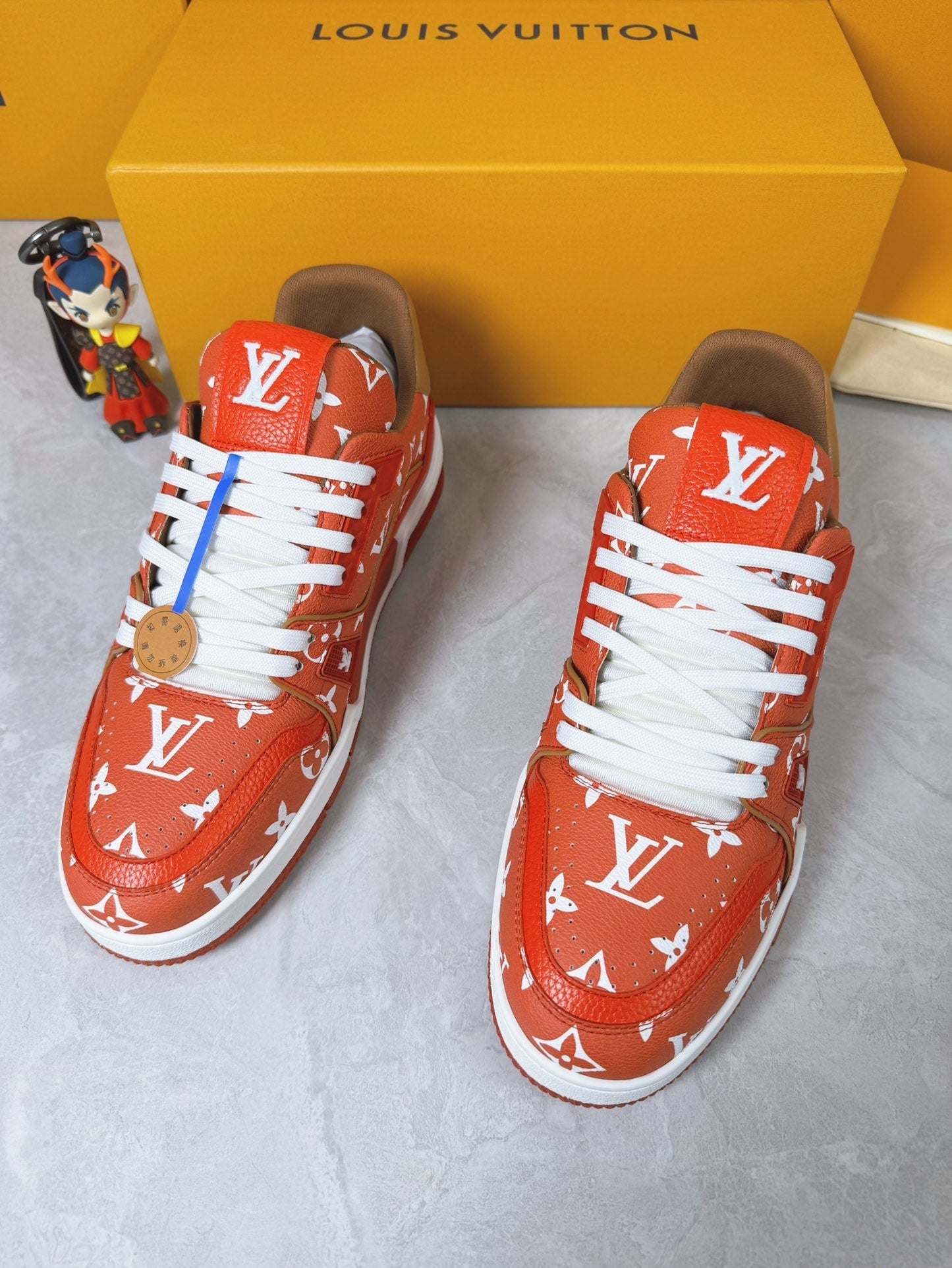 Sneakers