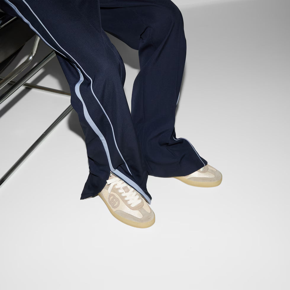 Sneaker