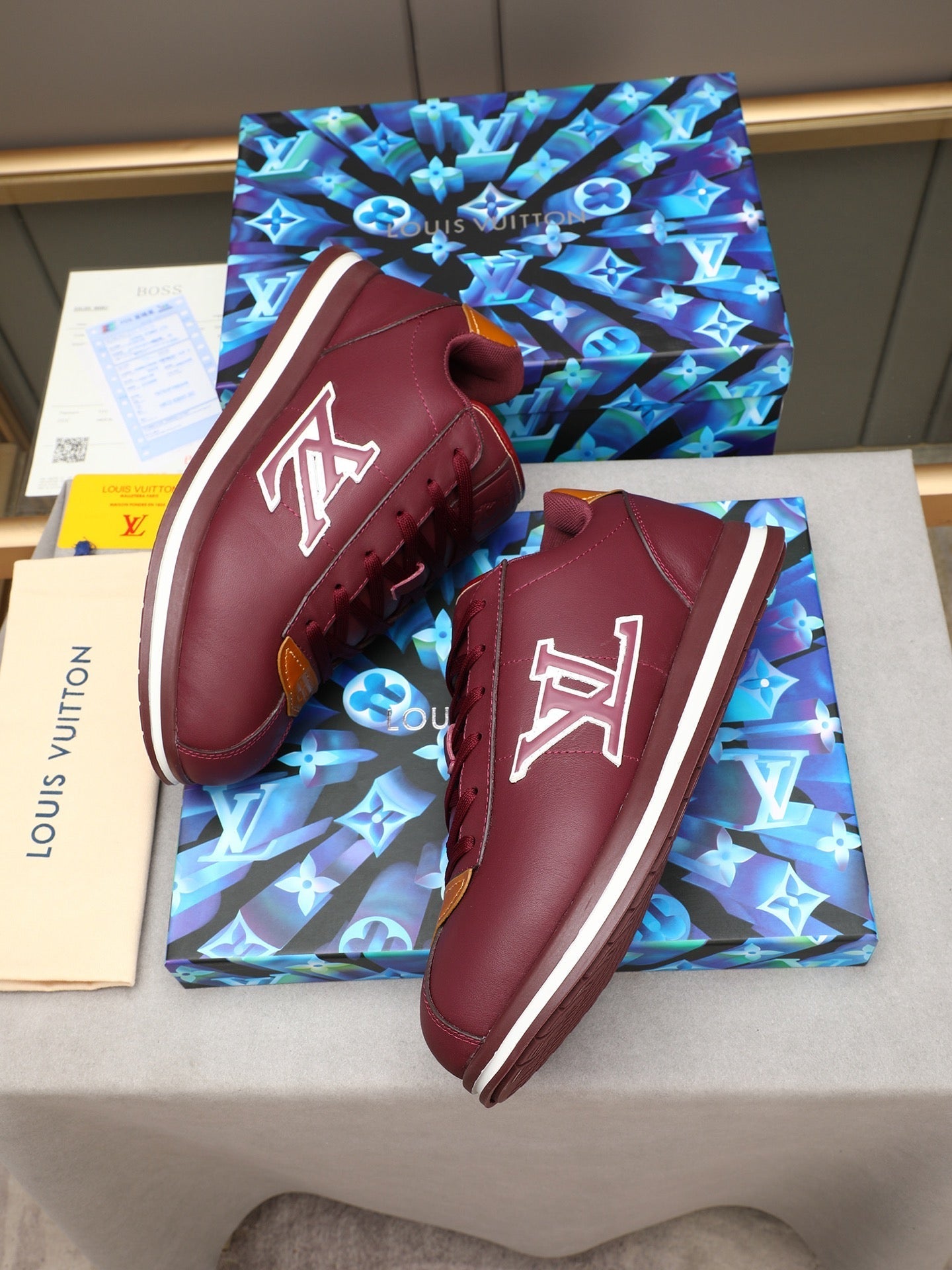 Sneakers