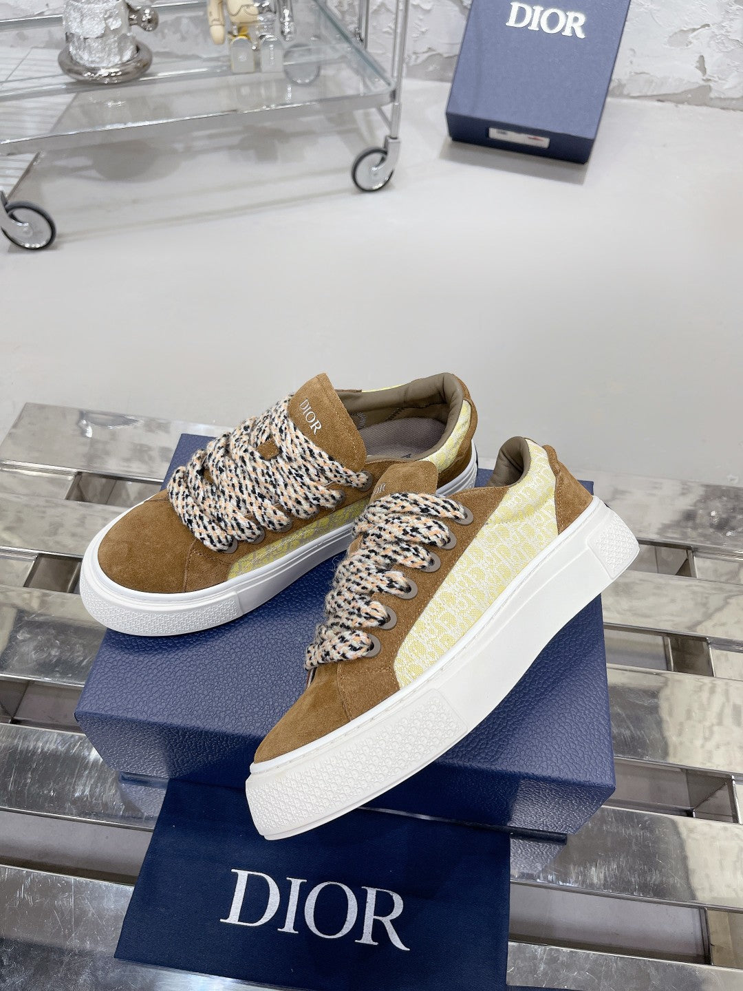 Sneakers