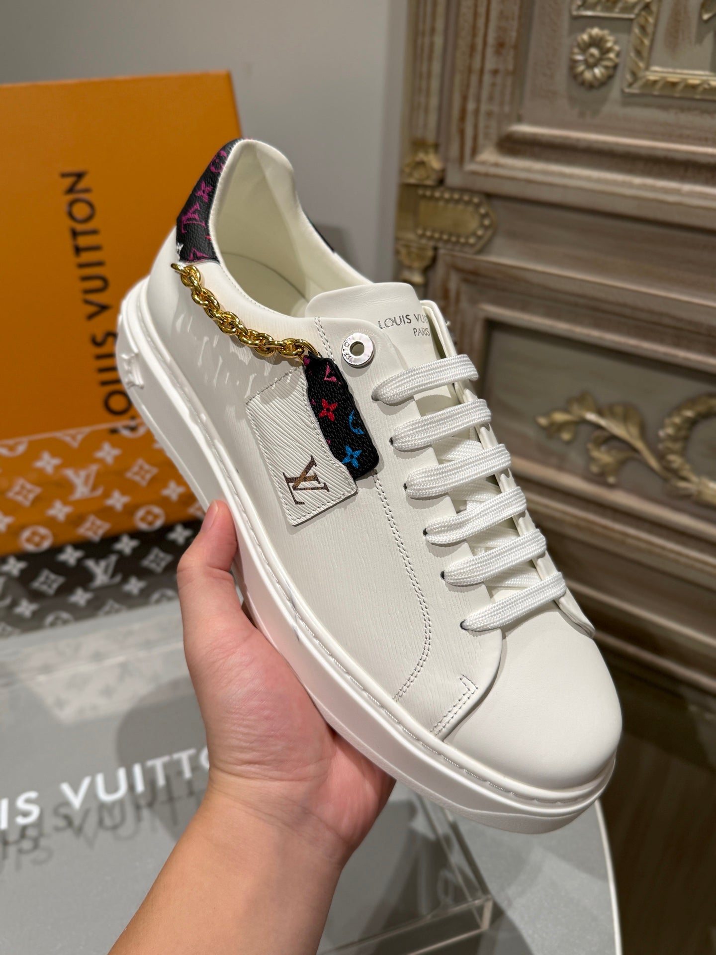 Sneakers