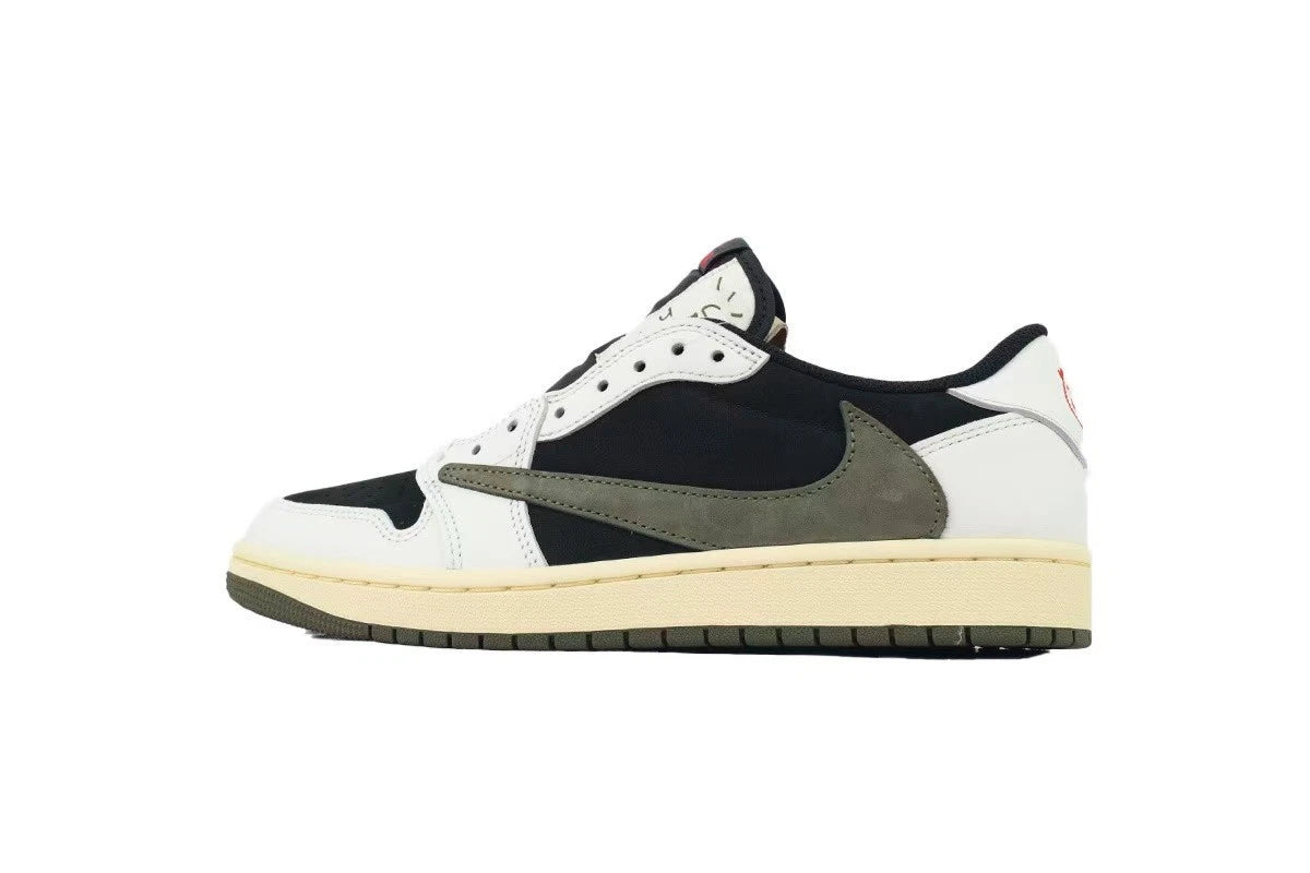 Sneaker