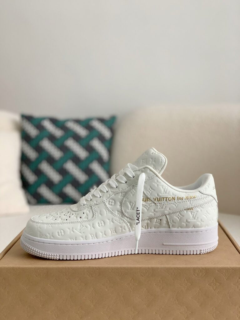 Sneaker