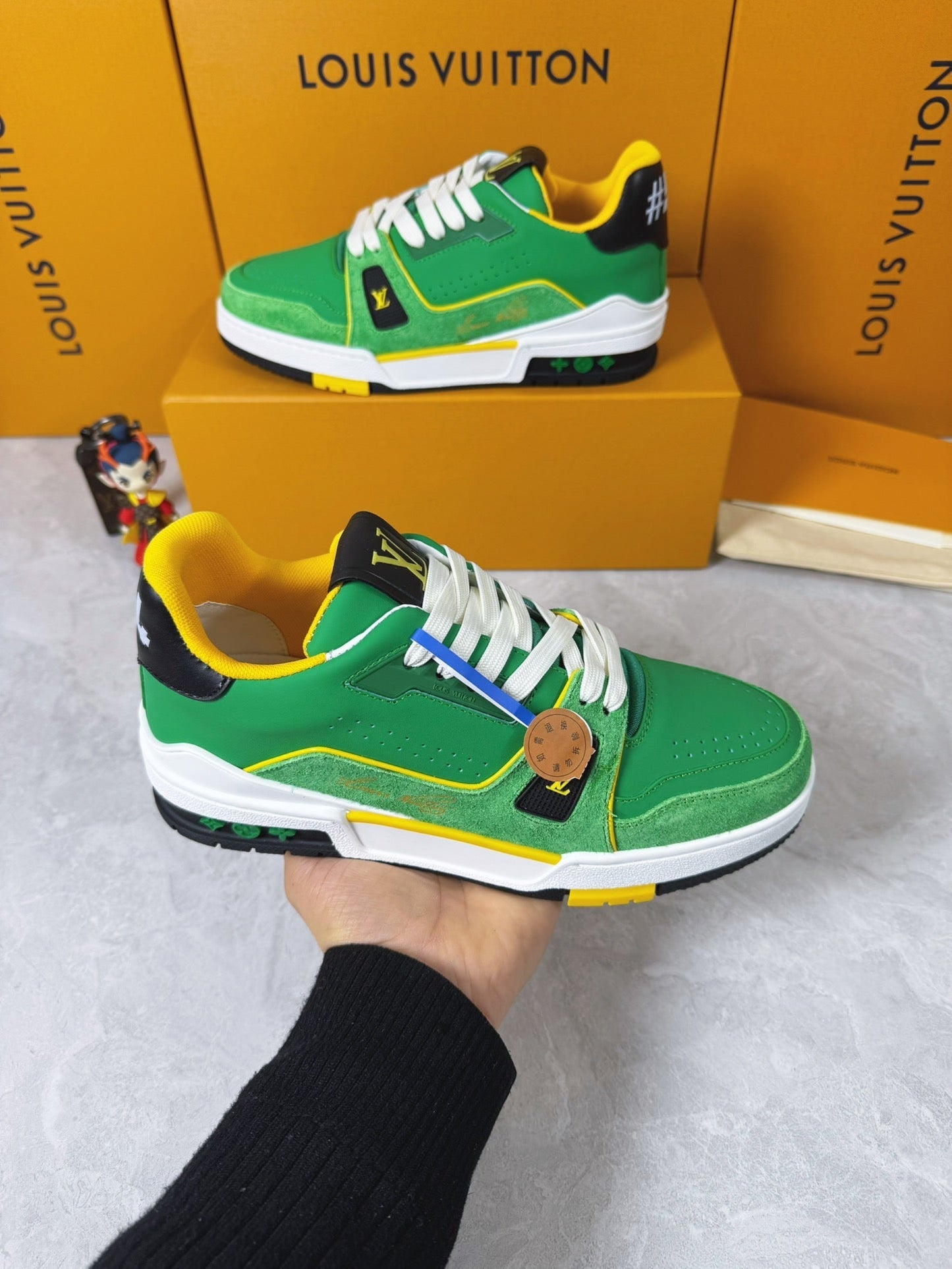 Sneakers
