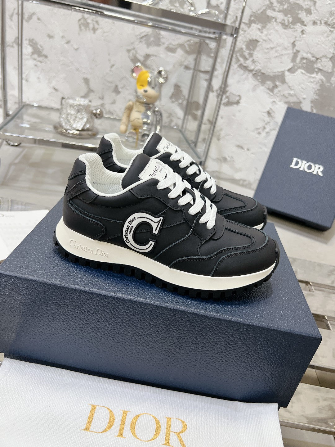 Sneakers