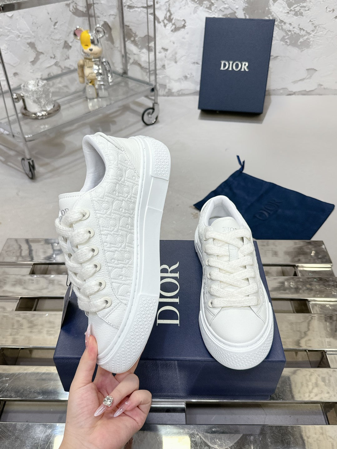 Sneakers